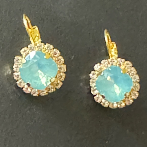 Milky Iridescent Green Zirconia Stones Drop GoldTone Beautiful Earrings - Picture 5 of 7